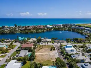 Oversized Lot in Juno Beach