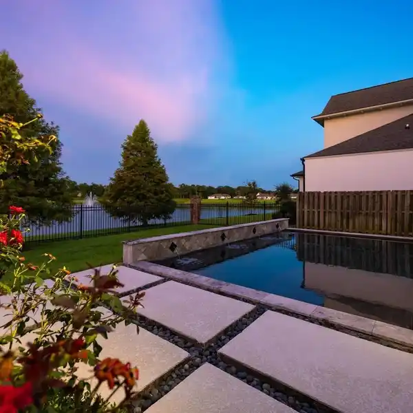 LUXURY AND CONVENIENCE IN THE LEXINGTON ESTATES SUBDIVISION