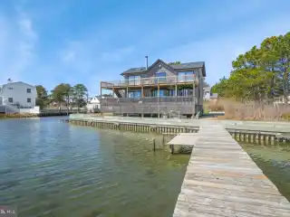 Elegant Coastal Retreat with Private Dock Access