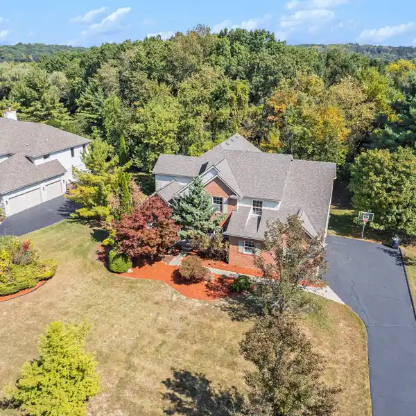 CLASSIC HOME WITH CONTEMPORARY FLAIR