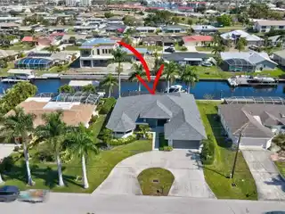 Waterfront Gulf Access Resort Pool Home