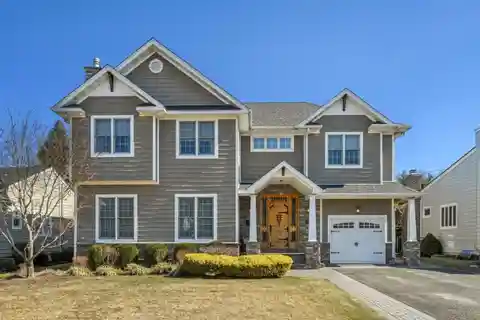 Thoughtfully Designed Colonial Blending Timeless Architecture with Modern Functionality