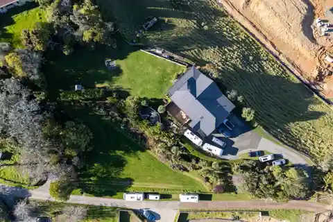 Expansive Private Retreat