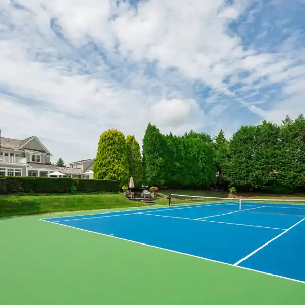 GEORGICA ESTATE COMPOUND WITH POOL FOR RENT