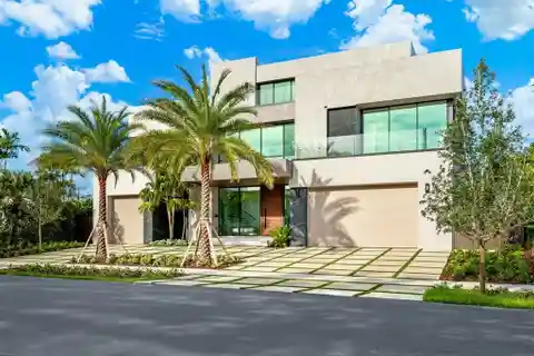 Stunning Modern Luxury Estate Home