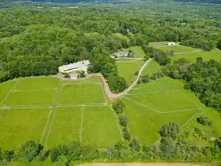Sunset Farm - Extraordinary 60-acre Horse Property