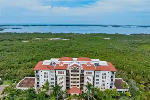 Exquisite Property with Breathtaking Views