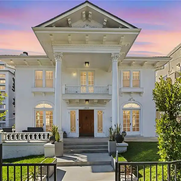DISTINGUISHED NEOCLASSICAL REVIVAL RESIDENCE IN WHITLEY HEIGHTS