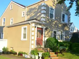 Beautiful and Spacious Colonial Home