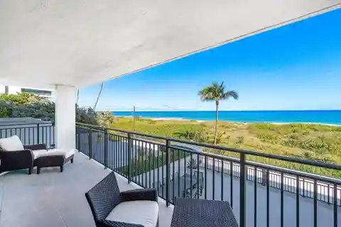 Fabulous Corner Residence at the Placide