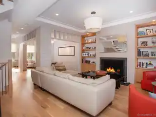 Extraordinary Luxury Townhouse