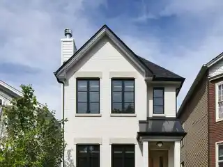 Unique Design with Effortless Beauty
