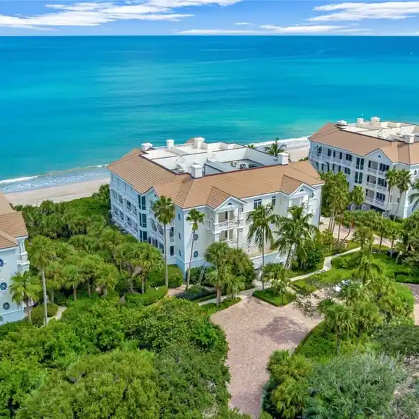 BEAUTIFULLY REMODELED DIRECT OCEANFRONT RESIDENCE