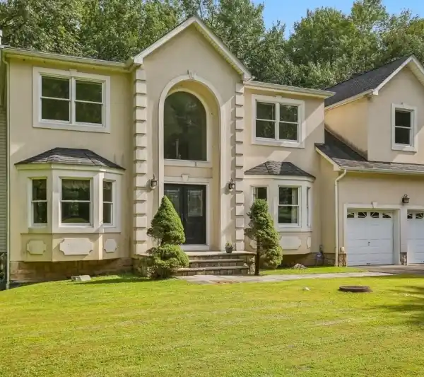 CUSTOM BUILT CENTER HALL COLONIAL