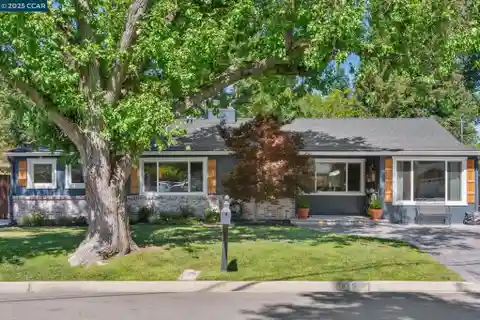 Single-Level Treasure in Cameo Acres Danville