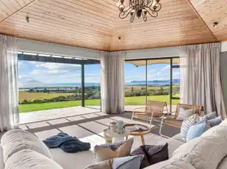 Sea Views on Seamore Rise