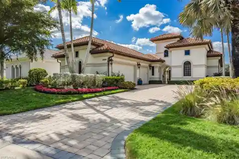 Rarely Available Marlowe Model with Available Golf Membership