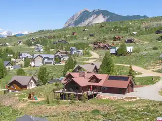 Mountain Charm with Modern Updates