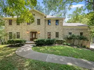 Completely Remodeled Estate Home on the Stones River