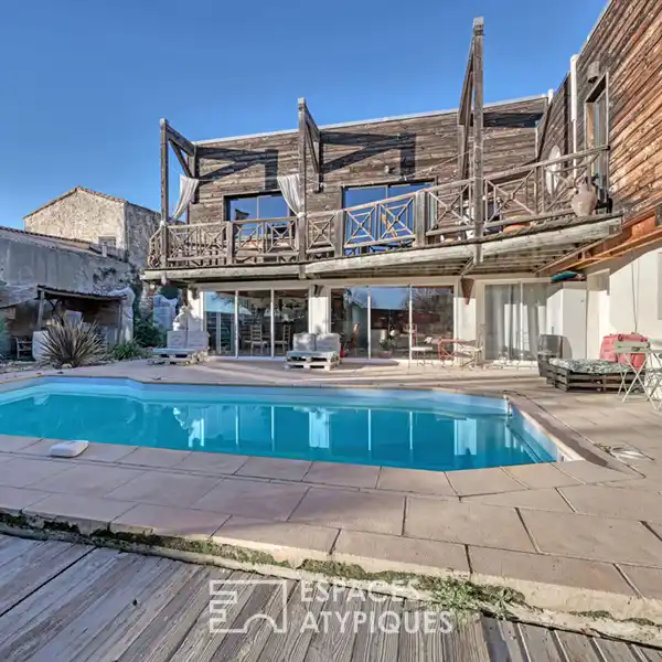 UNIQUE AND VERSATILE PROPERTY WITH TWO HOMES