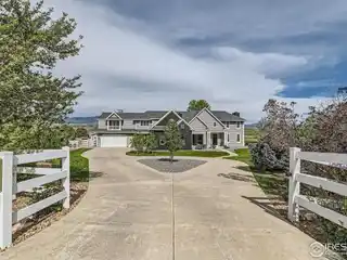 Modern Sophistication with Tranquil Country Living