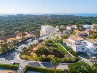 Large Property Close to the Beach