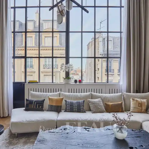 DUPLEX APARTMENT IN PRIME LOCATION