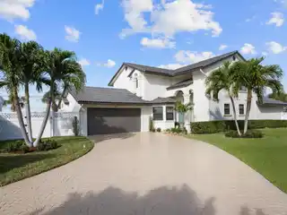 Modern Coastal Luxury with Elevated Design