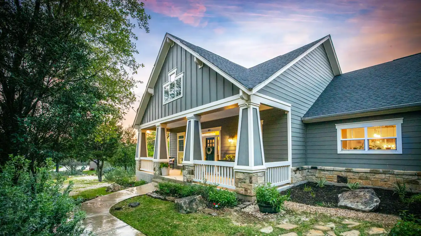 Craftsman-style Home in an Ideal Location