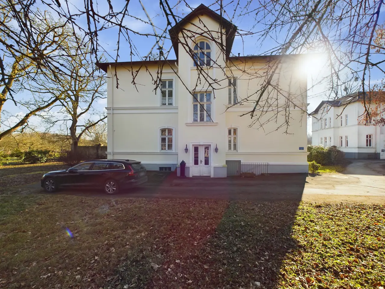 Small Image