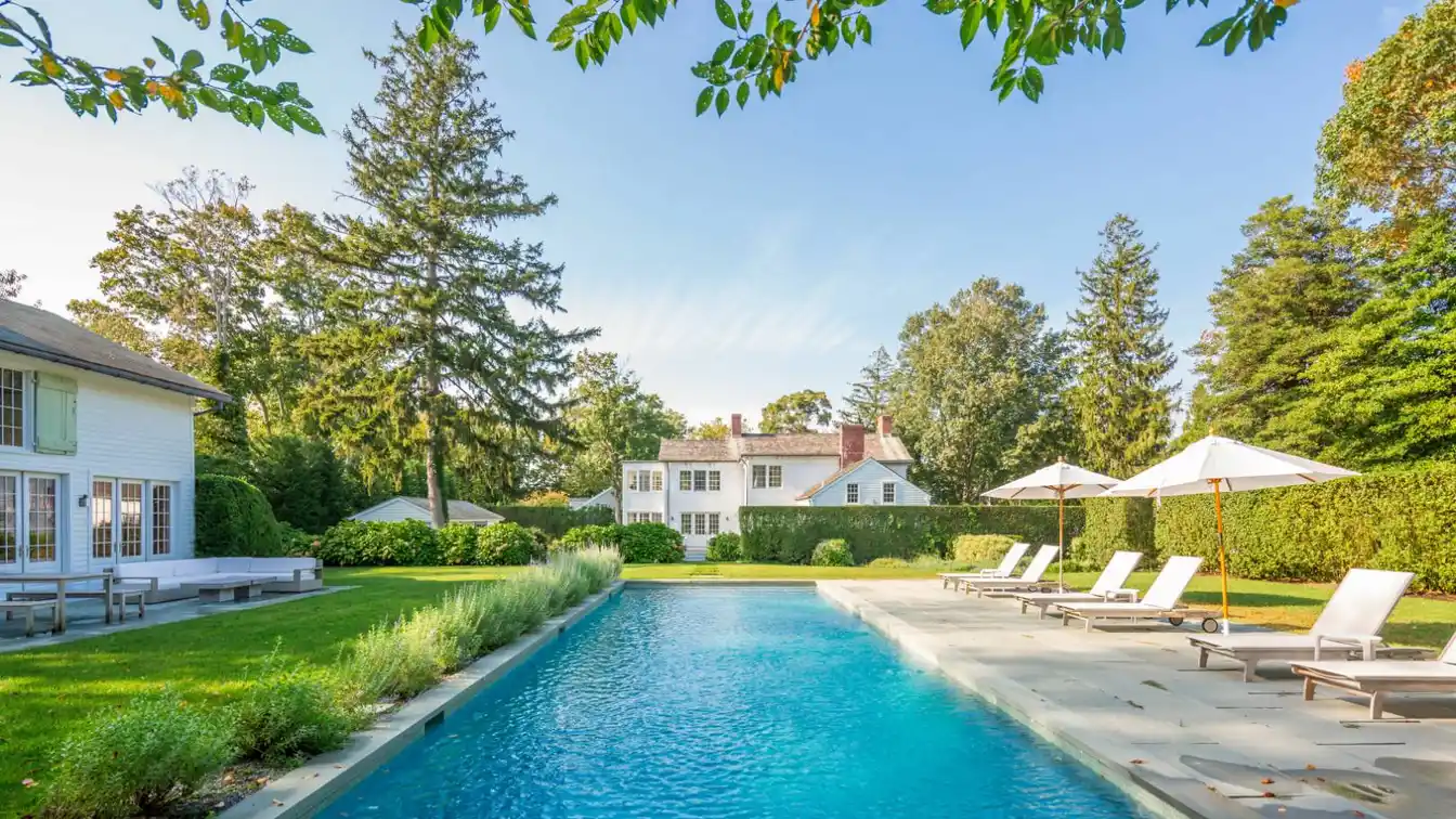 Historic Federal-style House with Every Modern Amenity