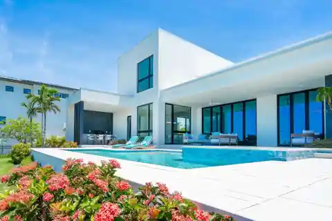 Remarkable Nearly New Design