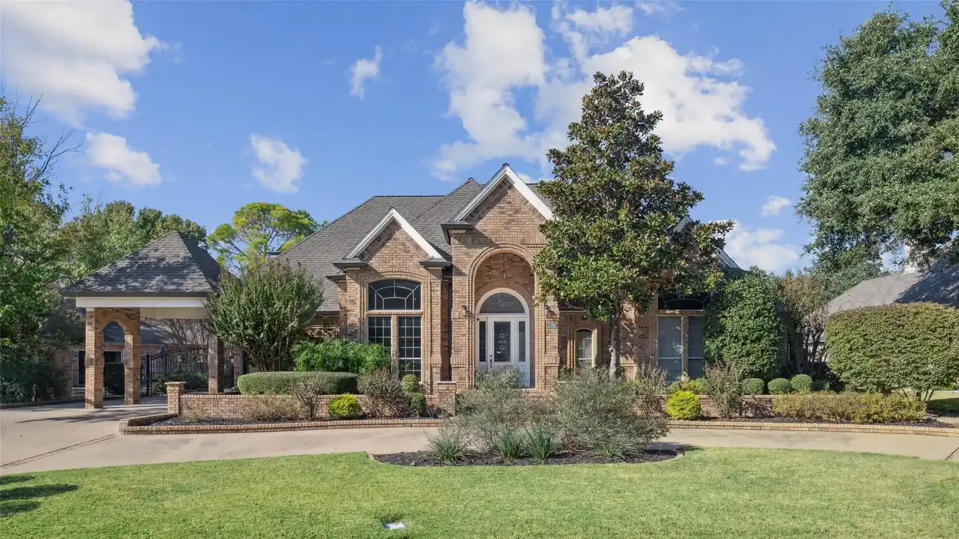 Stunning Home in Colleyville's Brook Meadows Neighborhood