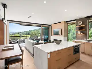 Exceptional Residence in Snowmass Village