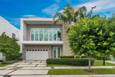 Fully Upgraded Home in the Mansions at Doral