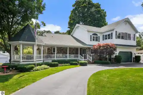 Silver Lake Stunner on Five-Plus Scenic Acres