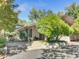 Single-Story Mid-Century Modern Home