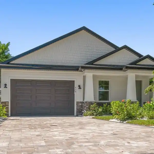 BRAND-NEW HOME IN DOWNTOWN DUNEDIN