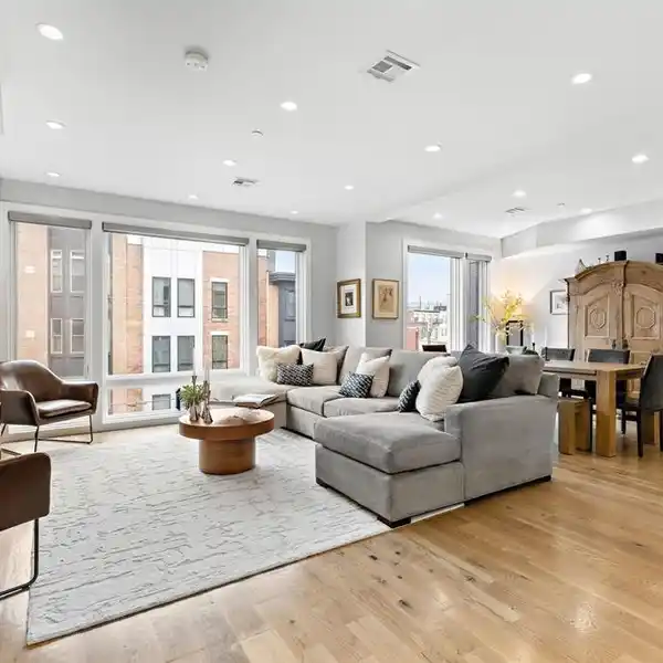 BEAUTIFULLY DESIGNED DUPLEX CONDOMINIUM