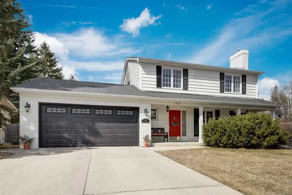 Beautifully Upgraded Home in Pump Hill