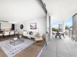 Exquisite Beachside Apartment