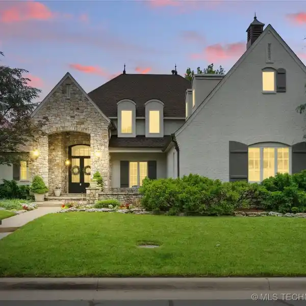 STUNNING HOME WITH BRAND NEW ROOF
