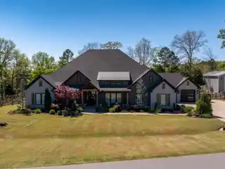 Gorgeous Home in a Gated Subdivision
