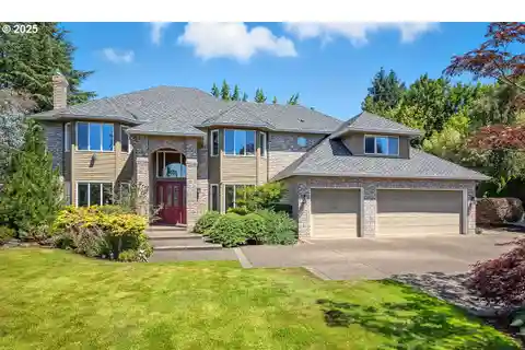 Beautifully Updated Home in a Prime Cooper Mountain Neighborhood