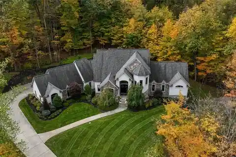 Extraordinary Elegant Wooded Oasis