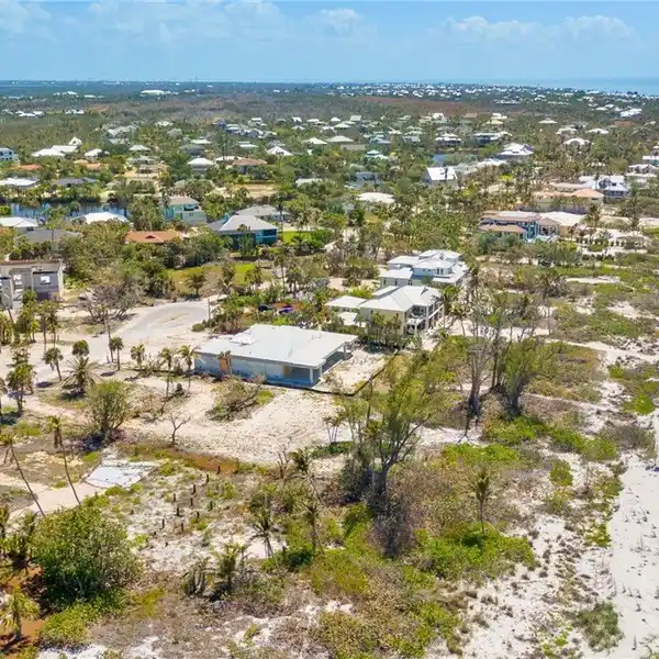 DESIRABLE GULF FRONT LOT