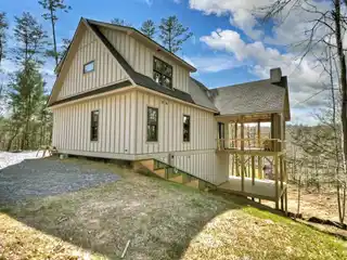 Modern Comfort and Natural Serenity