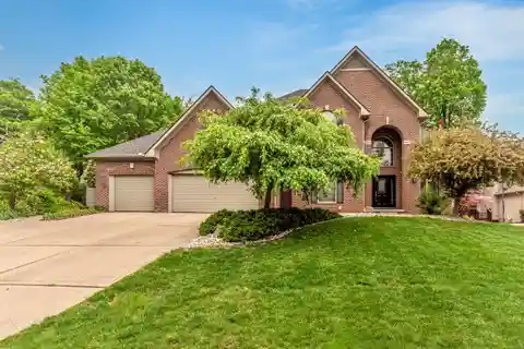 Exceptional Home in the Waterways