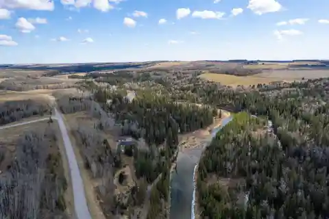 Private Riverfront Retreat