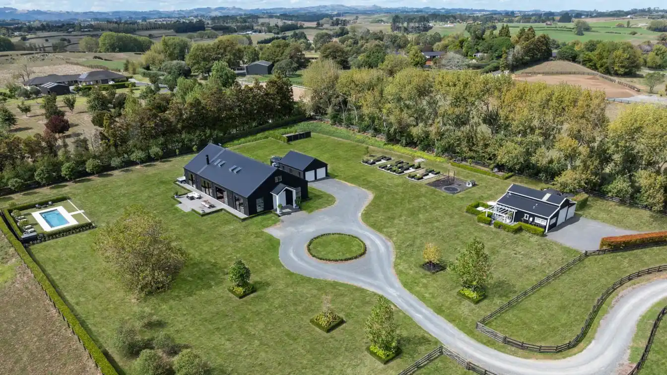 Rural Luxury with Designer Edge